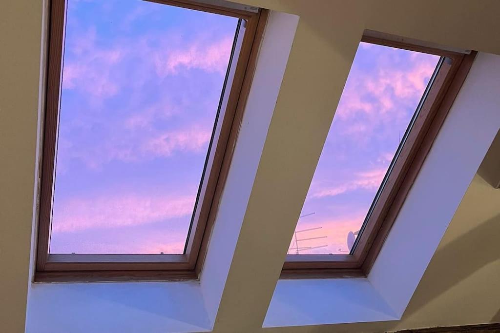 Art / Peaceful / Historical City Center Apartment Zagreb Bagian luar foto